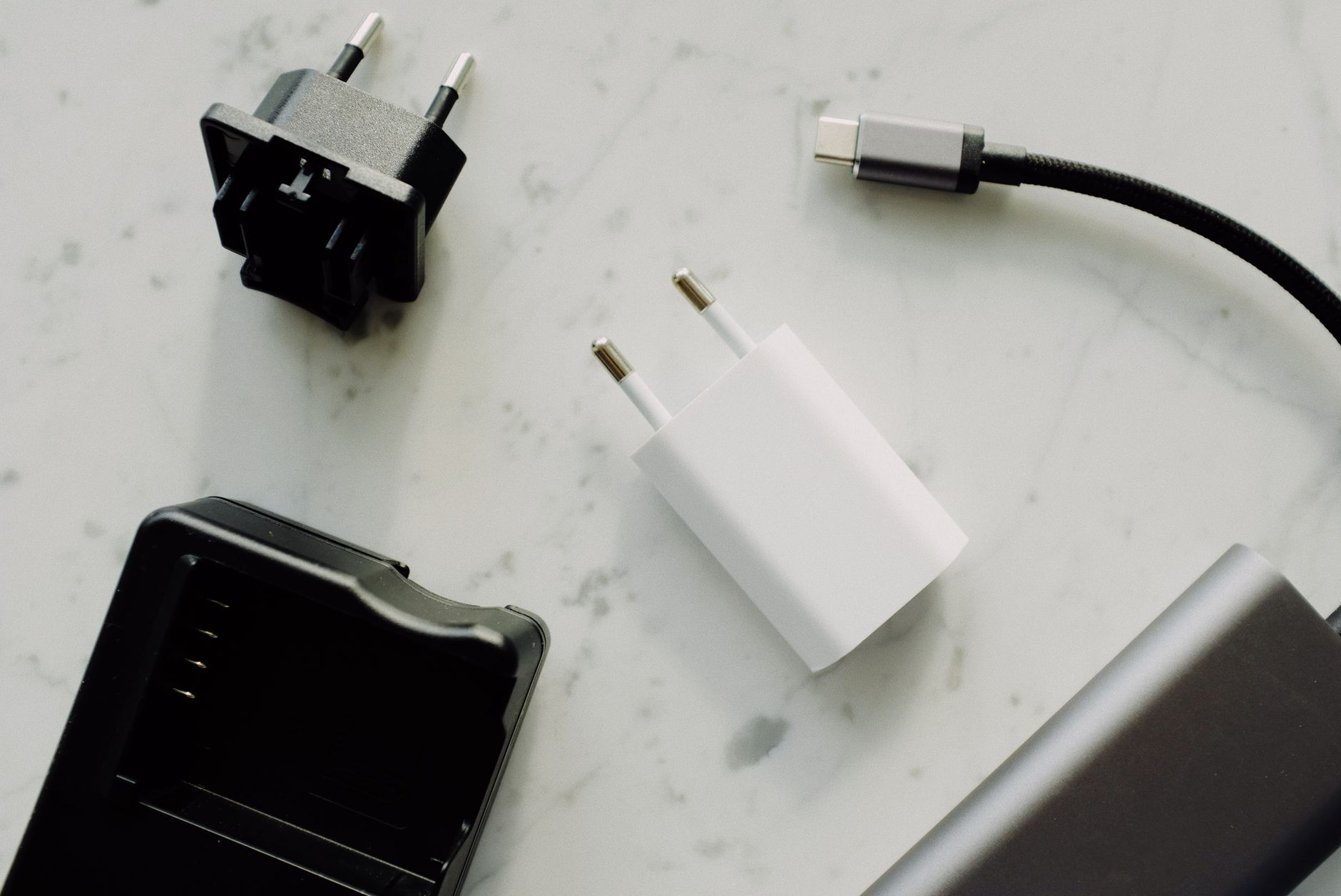 Choosing the Right Portable Power Station for Your Fencing Projects