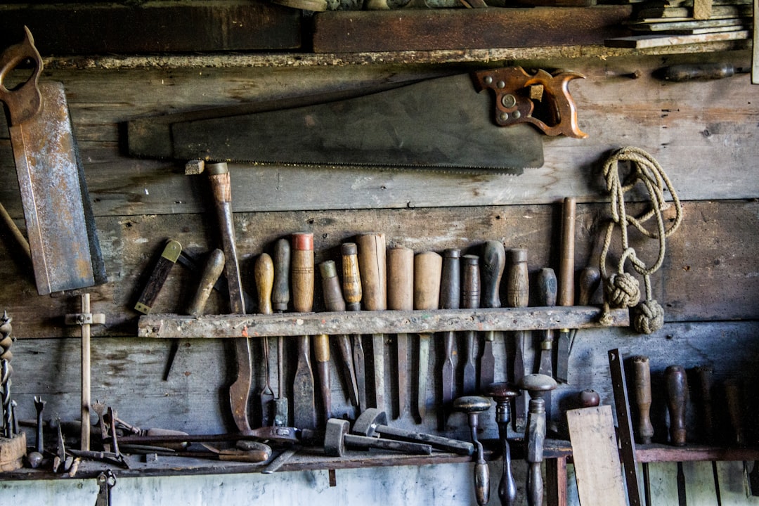 Choosing the Right Nailer for Your Fencing Project